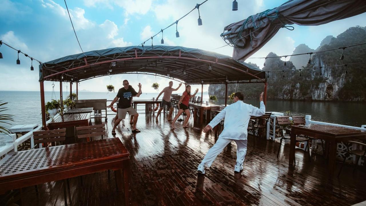 Renea Cruises Halong Hotel Ha Long Buitenkant foto