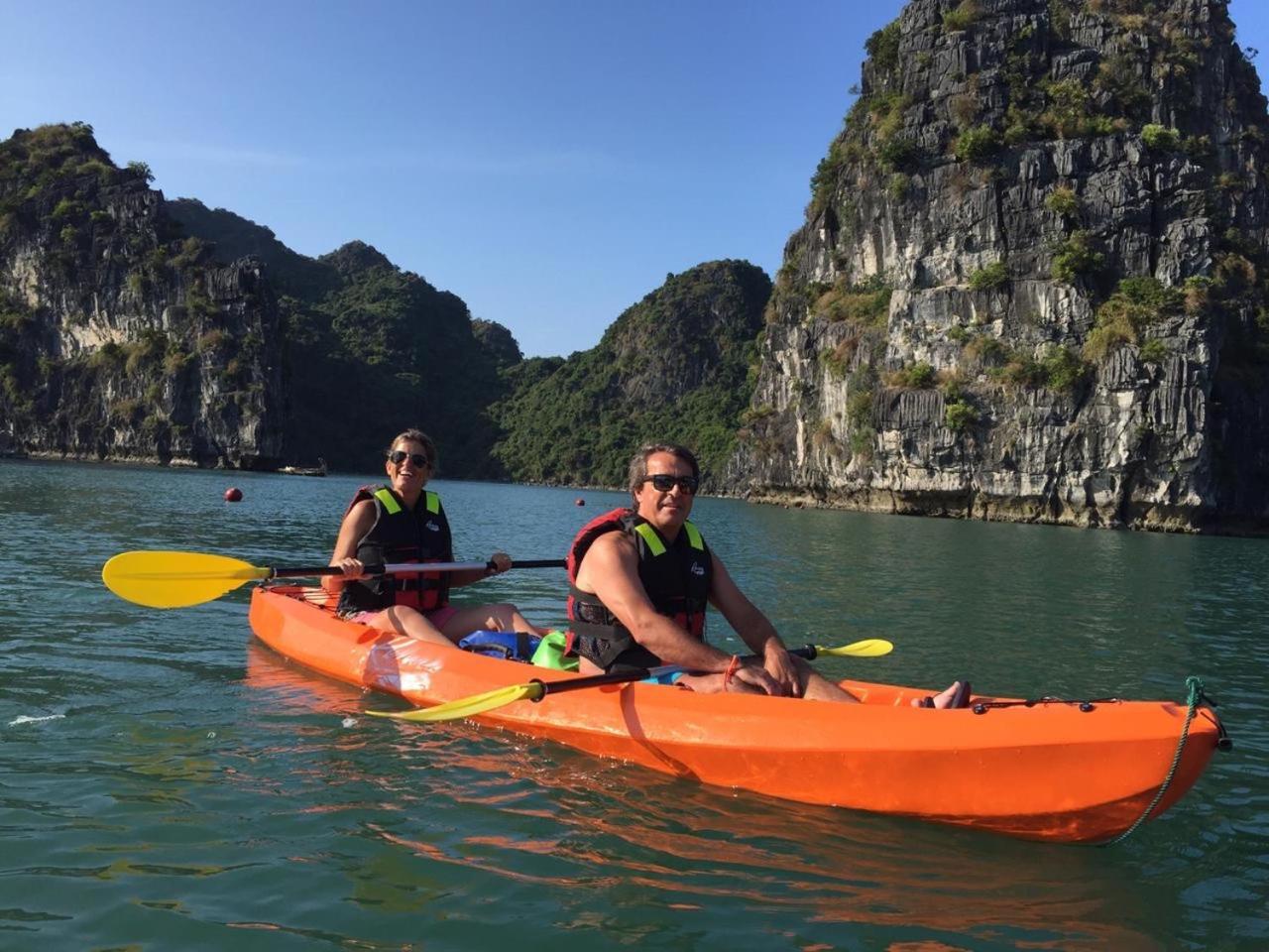 Renea Cruises Halong Hotel Ha Long Buitenkant foto