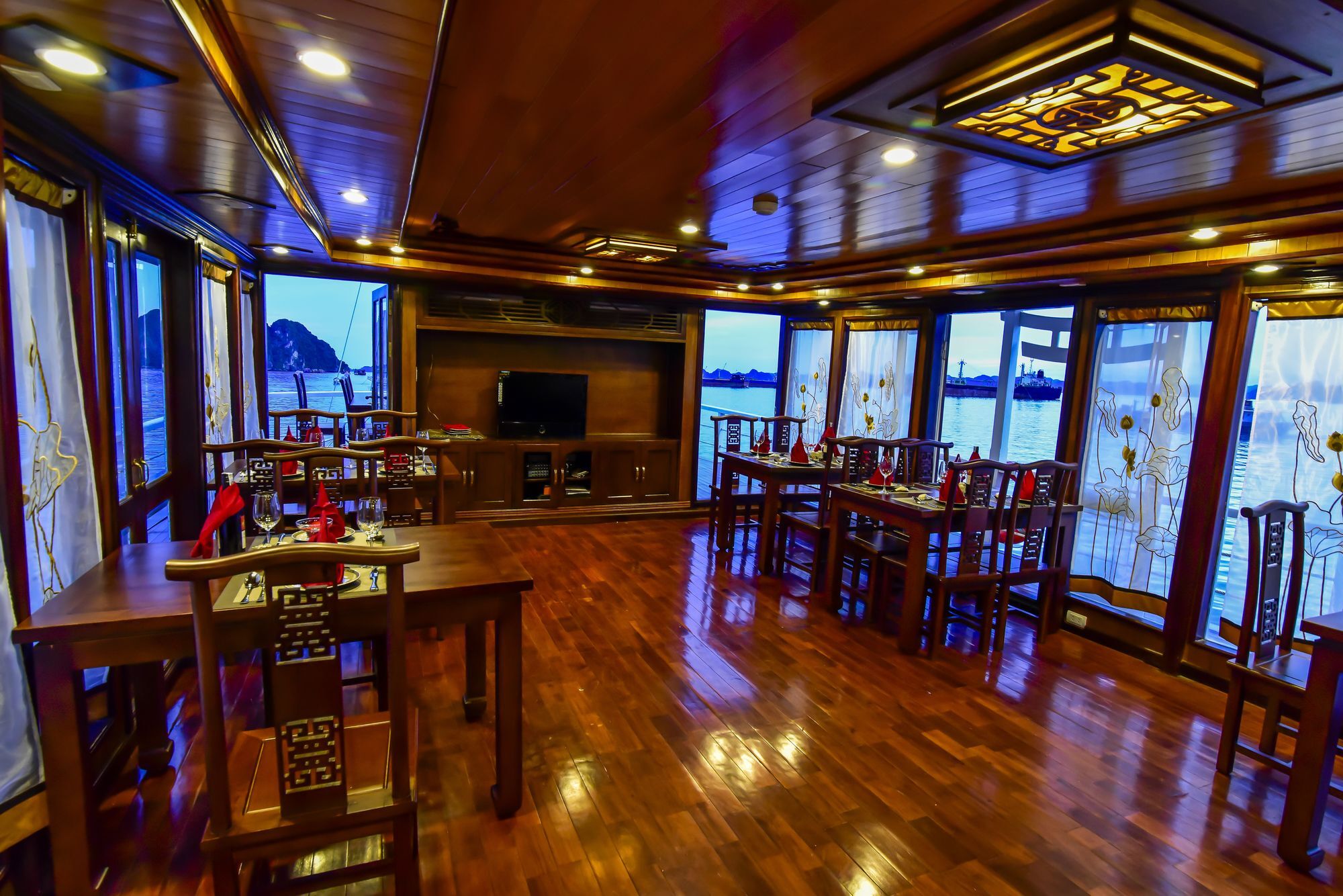 Renea Cruises Halong Hotel Ha Long Buitenkant foto
