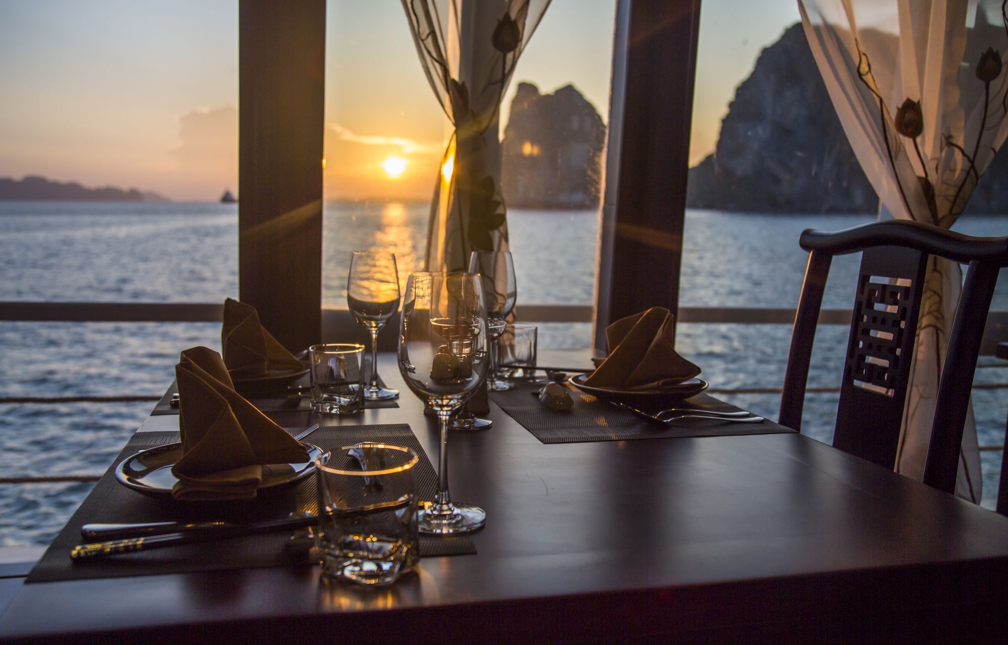 Renea Cruises Halong Hotel Ha Long Buitenkant foto